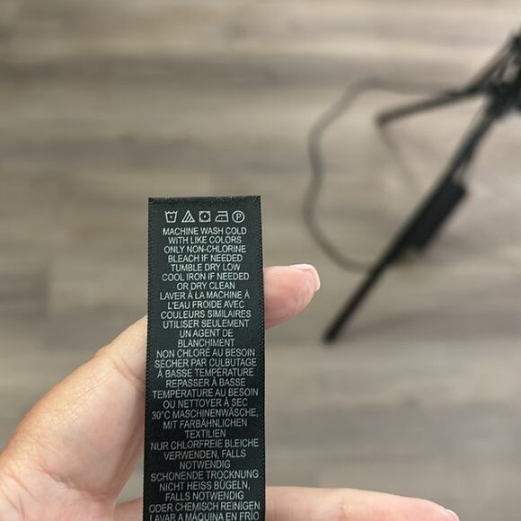 Adrianna Papell Black and White Polka Dot Flutter Sleeve Blouse Size 2X - Picture 8 of 9